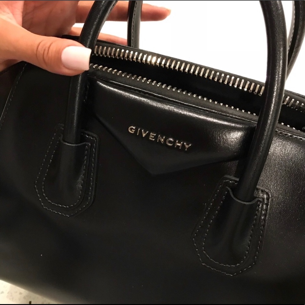 Givenchy Antigona Small